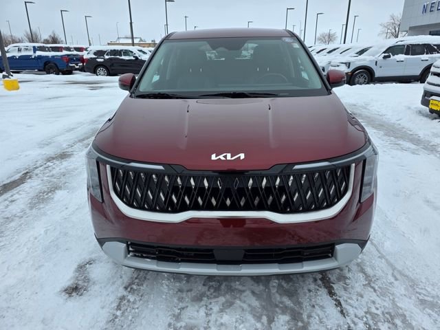 Used 2025 Kia Carnival FWD image 4