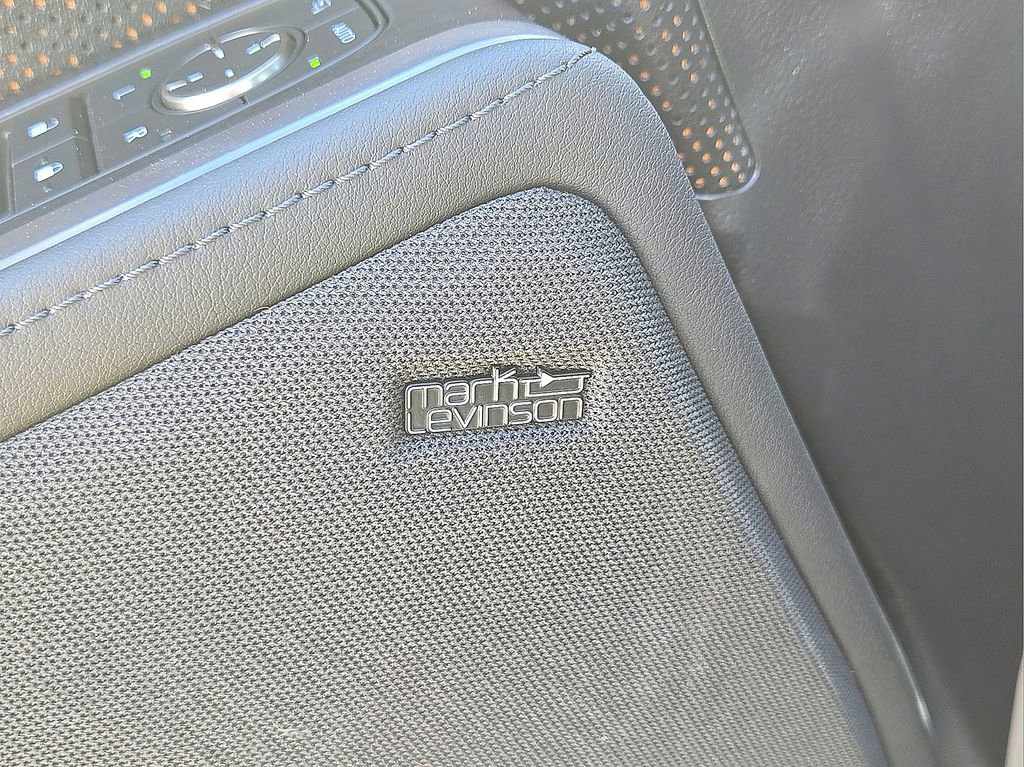 Used 2024 Lexus GX 550 w/ Accessory Package (Z1) image 24