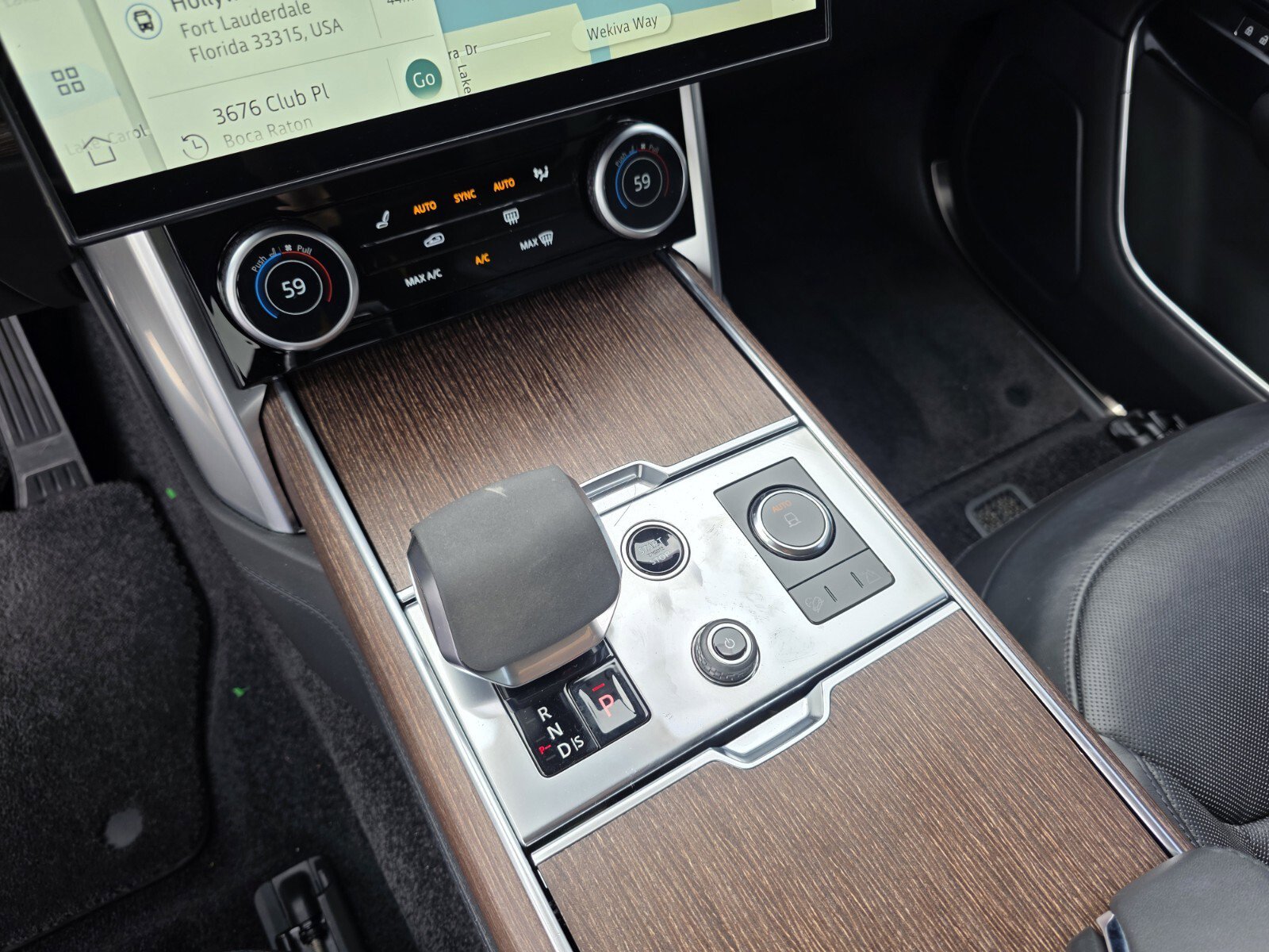 Certified 2022 Land Rover Range Rover SE image 22