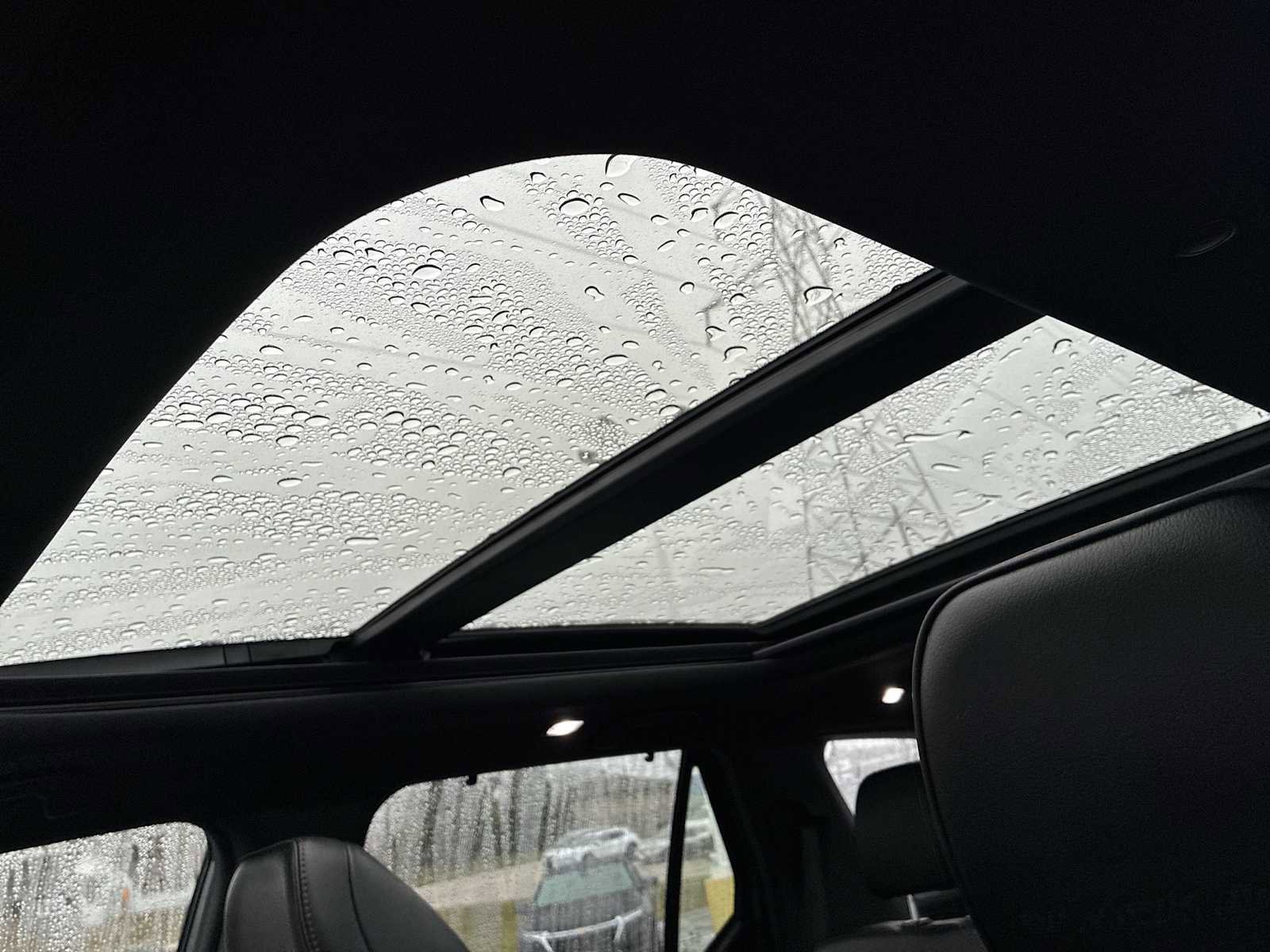 Used 2025 Honda Pilot Black Edition image 19