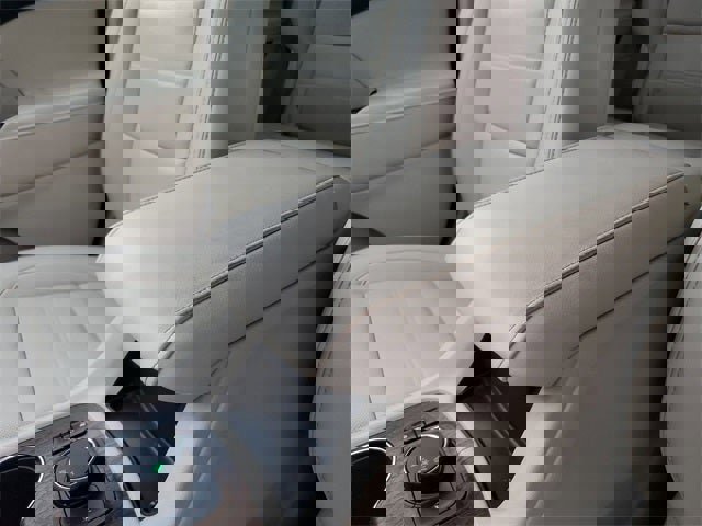 Used 2021 GMC Acadia Denali w/ Denali Technology Package image 89