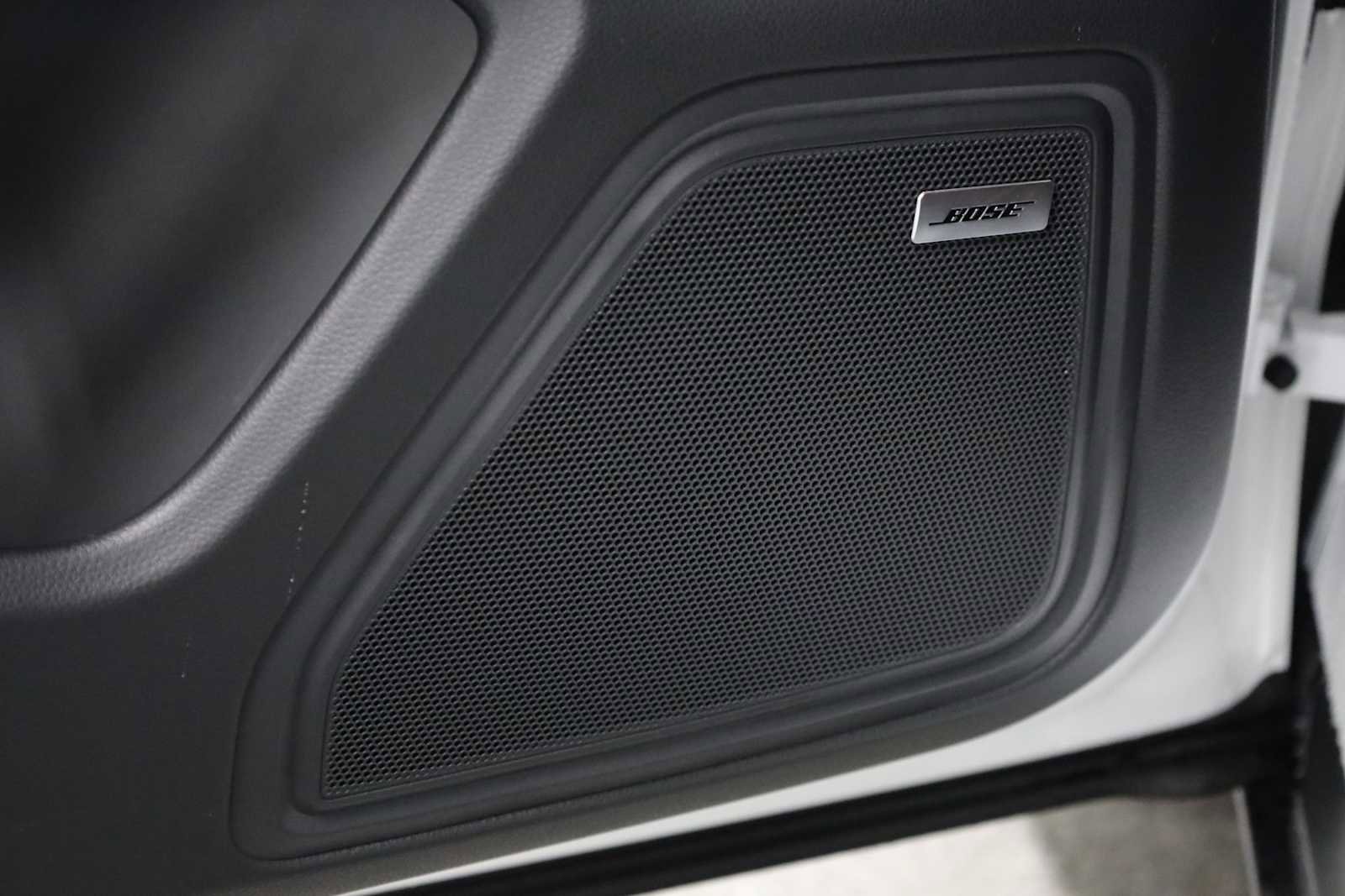 New 2026 Porsche Macan image 17