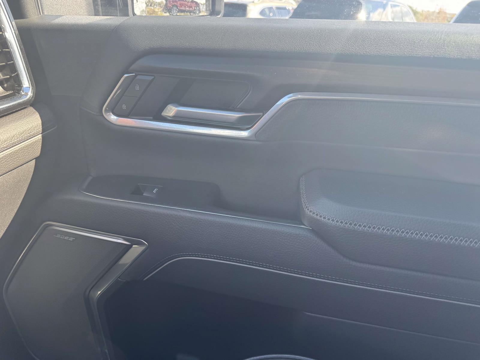 Used 2025 GMC Sierra 2500 Denali w/ Denali Reserve Package image 23