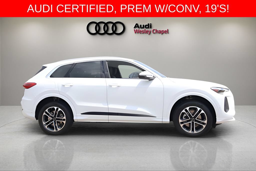 Used 2025 Audi Q5 Premium w/ 19" Wheel Package AWD/4WD image 11