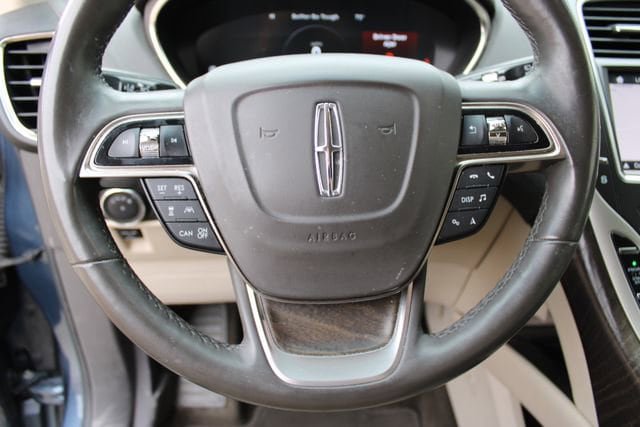 Used 2019 Lincoln Nautilus Reserve image 13