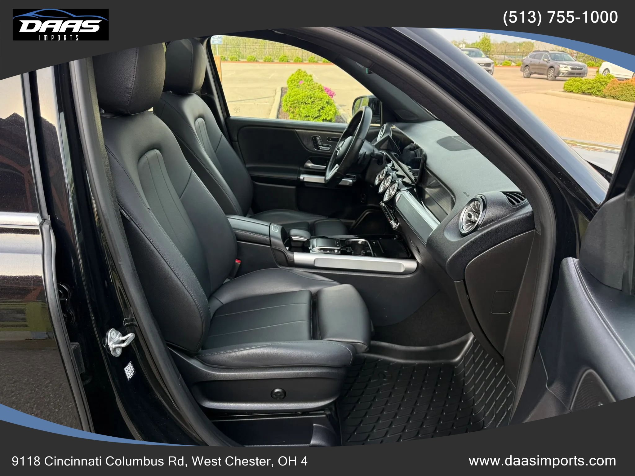 Used 2021 Mercedes-Benz GLB 250 4MATIC w/ Premium Package image 30