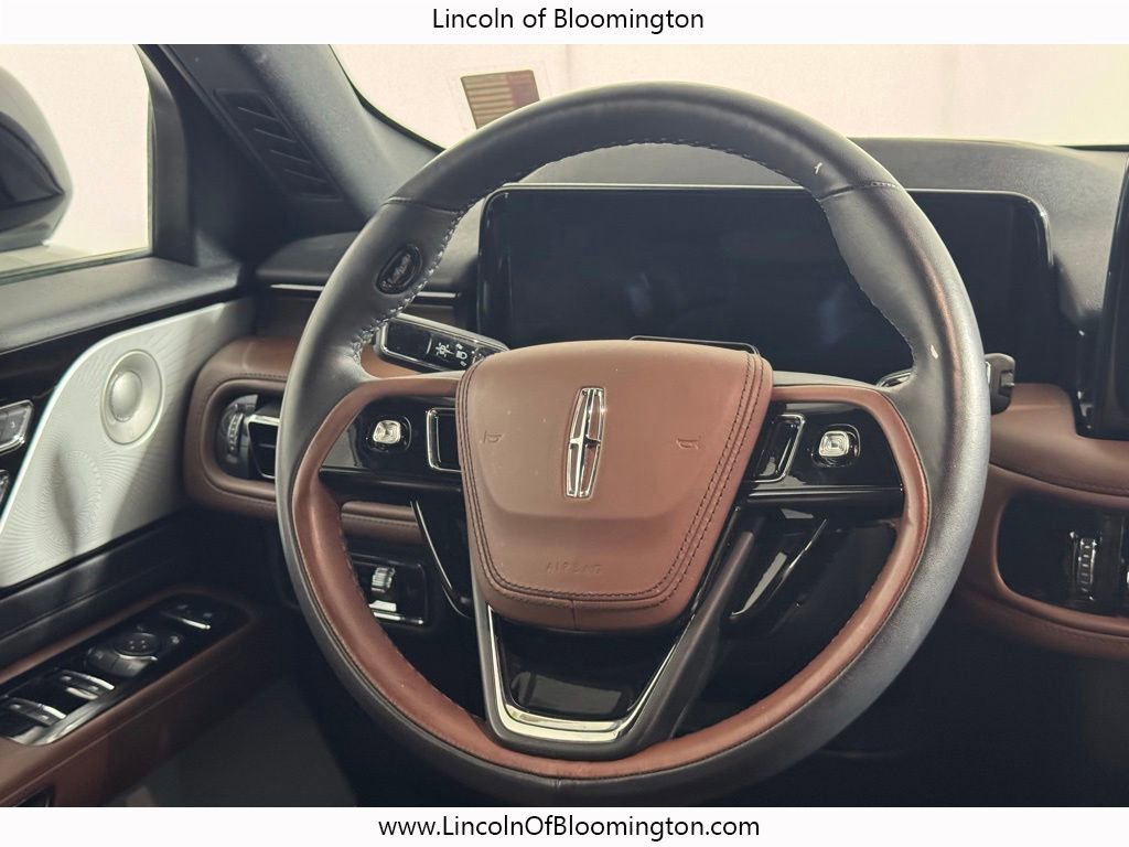 Used 2025 Lincoln Aviator Reserve w/ Equipment Group 201A AWD/4WD image 28