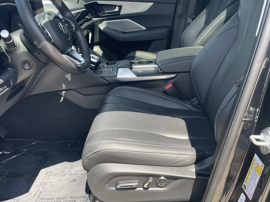 Used 2023 Acura MDX w/ Technology Package FWD image 14