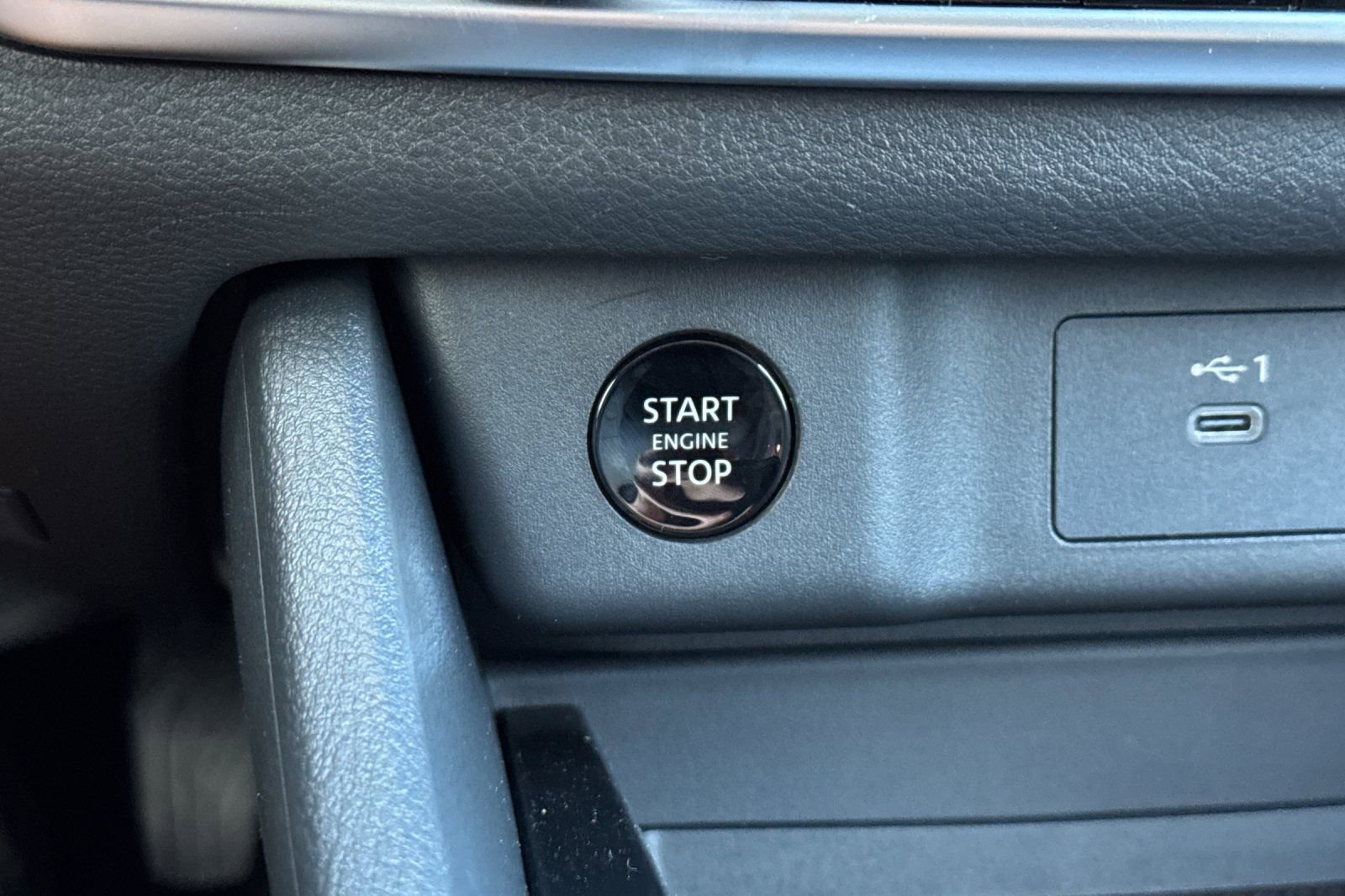 New 2026 Nissan Rogue SV FWD image 19