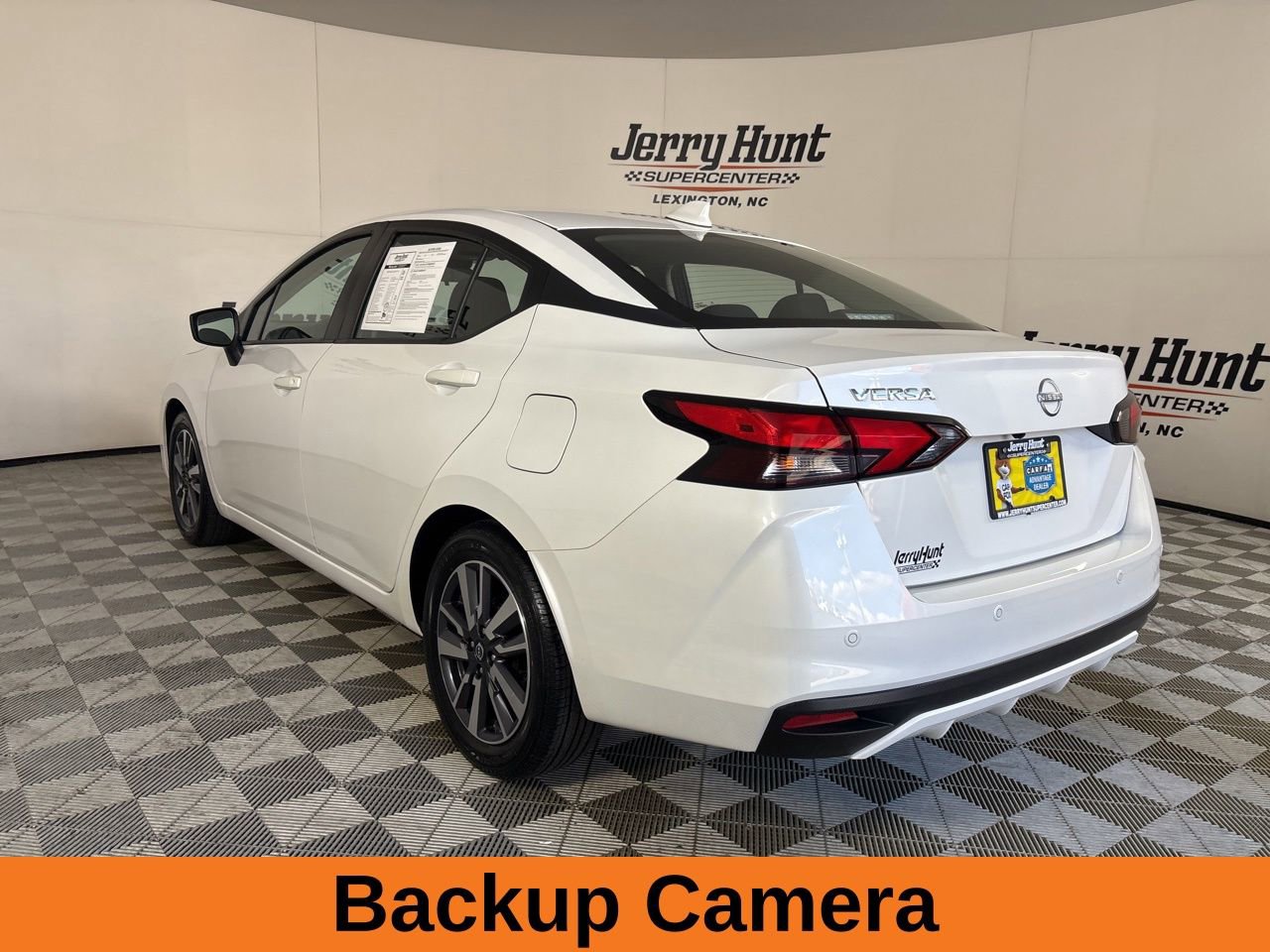 Used 2025 Nissan Versa SV FWD image 7