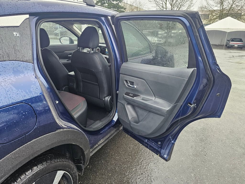 New 2026 Nissan Kicks SR w/ Cold Weather Package image 23