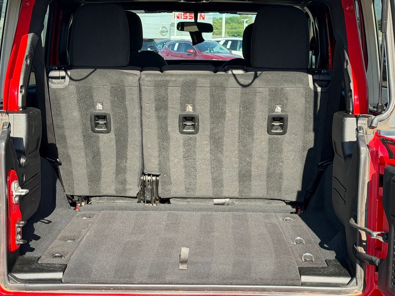 Used 2023 Jeep Wrangler Unlimited Sport AWD/4WD image 39