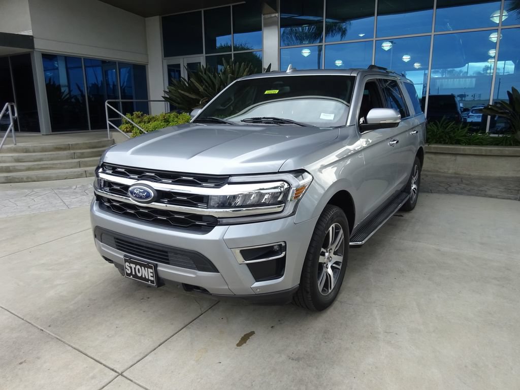 Used 2022 Ford Expedition Limited AWD/4WD image 3