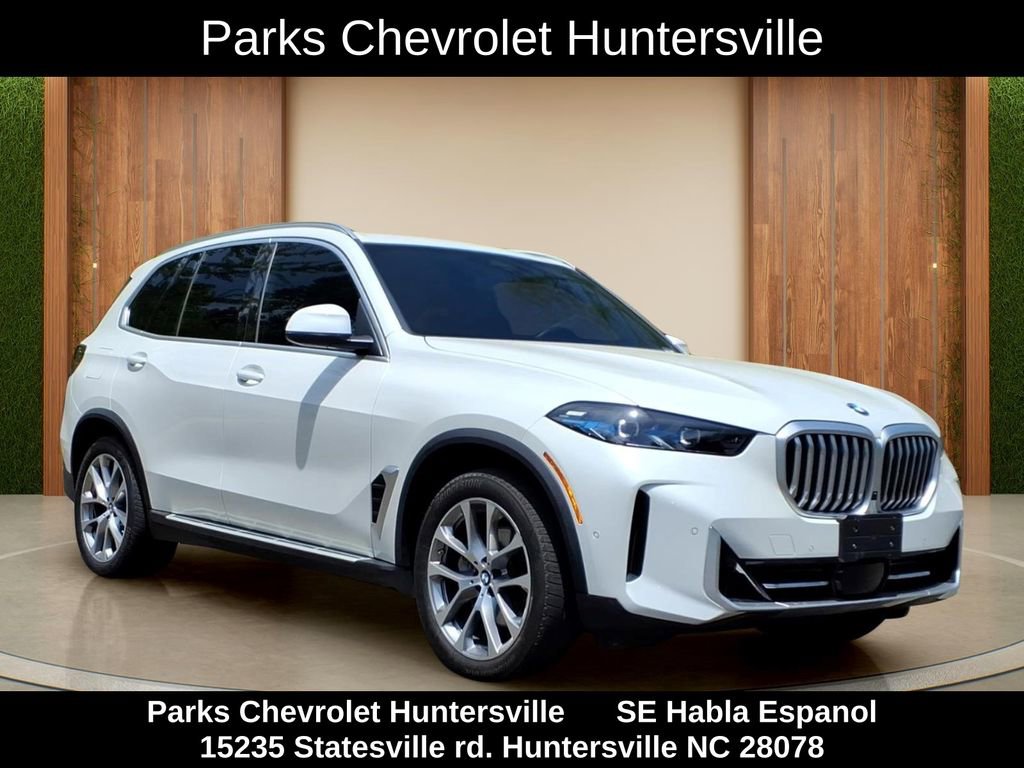 Used 2025 BMW X5 xDrive40i AWD/4WD image 1