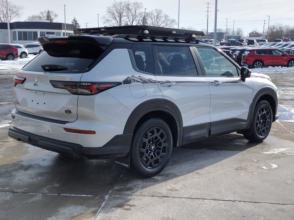 New 2026 Mitsubishi Outlander Trail Edition image 17