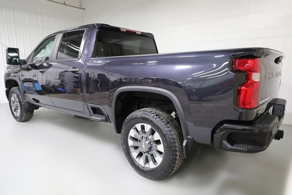 Used 2024 Chevrolet Silverado 2500 Custom w/ Custom Value Package image 18