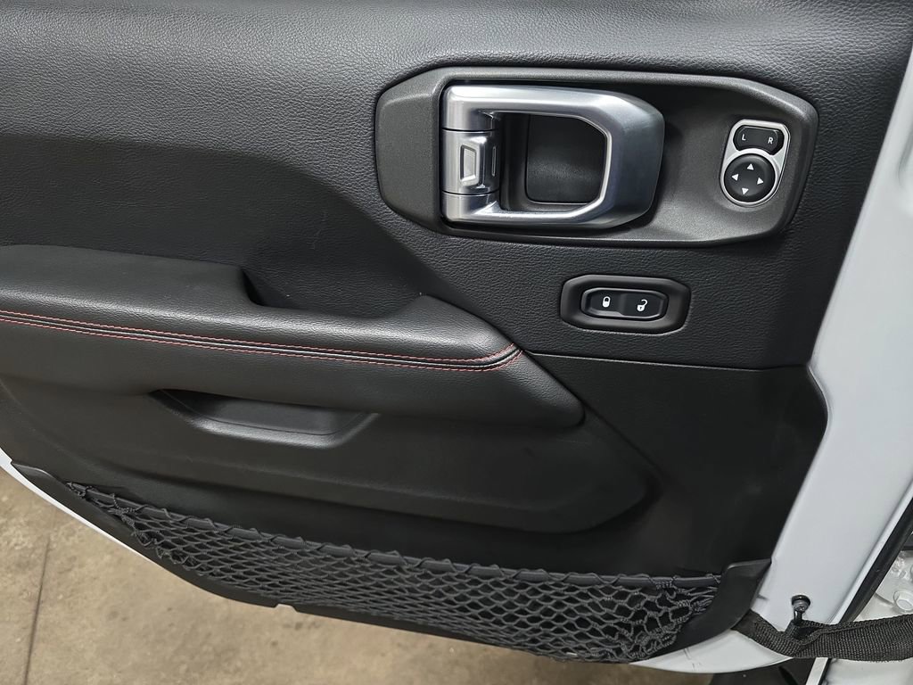 Used 2019 Jeep Wrangler Unlimited Rubicon AWD/4WD image 26