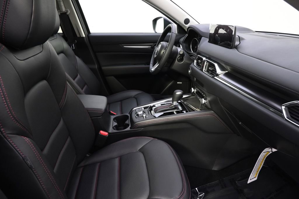 New 2025 MAZDA CX-5 Carbon Edition image 16