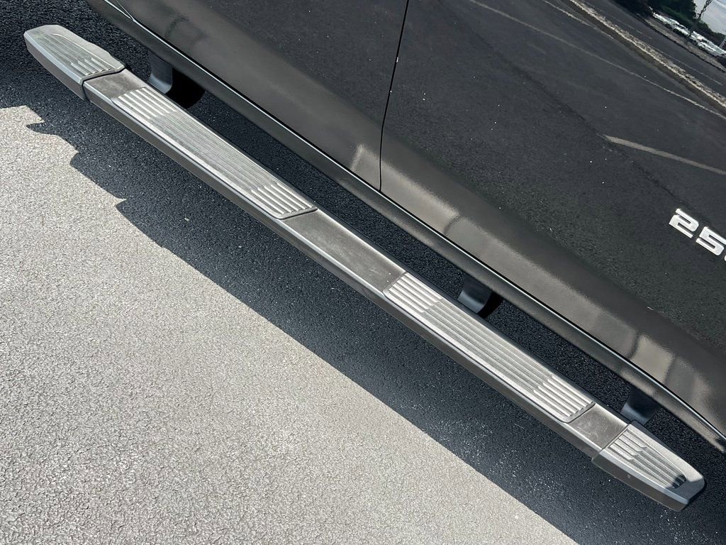 Used 2024 Chevrolet Silverado 2500 ZR2 w/ Technology Package image 19