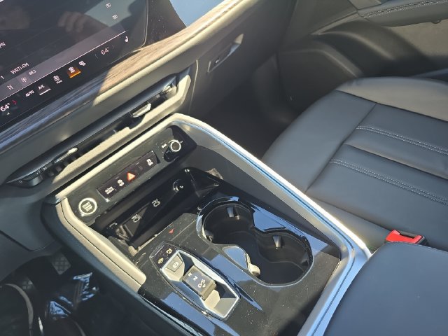 Certified 2025 Audi Q5 Premium w/ Convenience Package AWD/4WD image 25