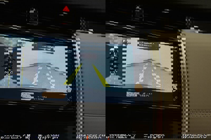 Used 2021 Land Rover Discovery Sport SE R-Dynamic image 32