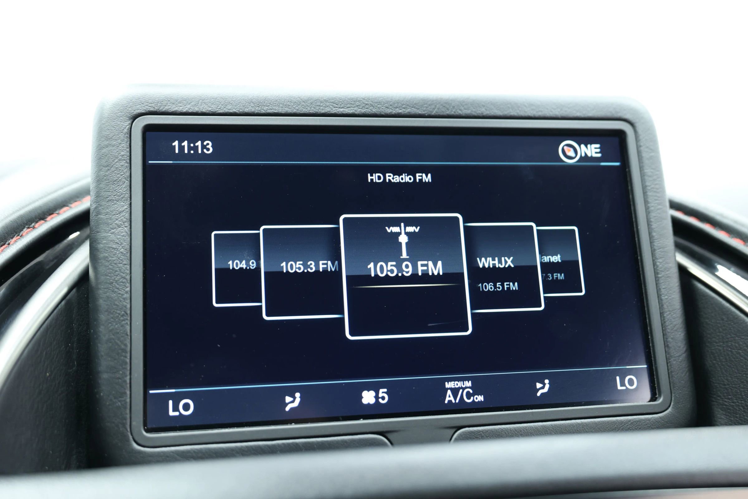 Used 2018 Aston Martin DB11 V12 image 30