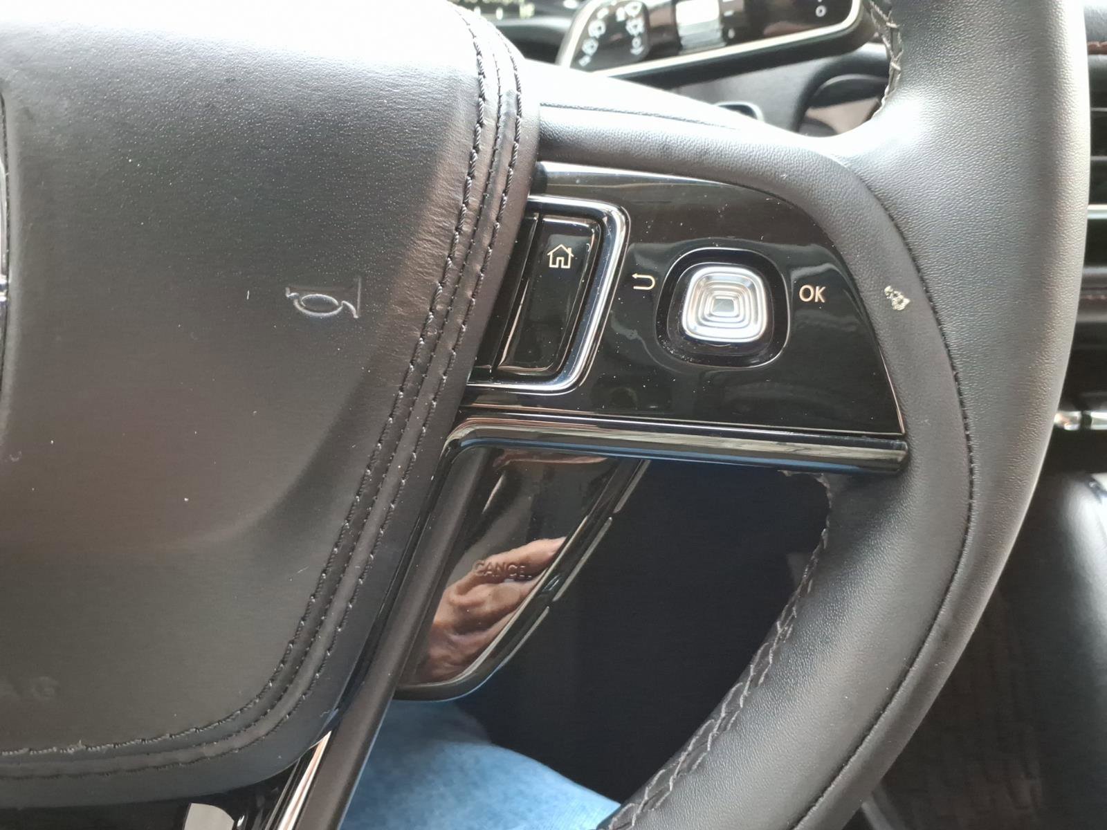 Used 2023 Lincoln Aviator AWD w/ Premium Package image 21