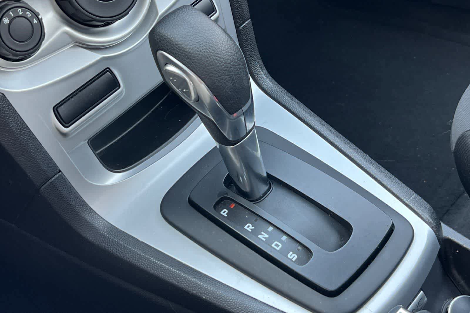 Used 2019 Ford Fiesta SE image 23
