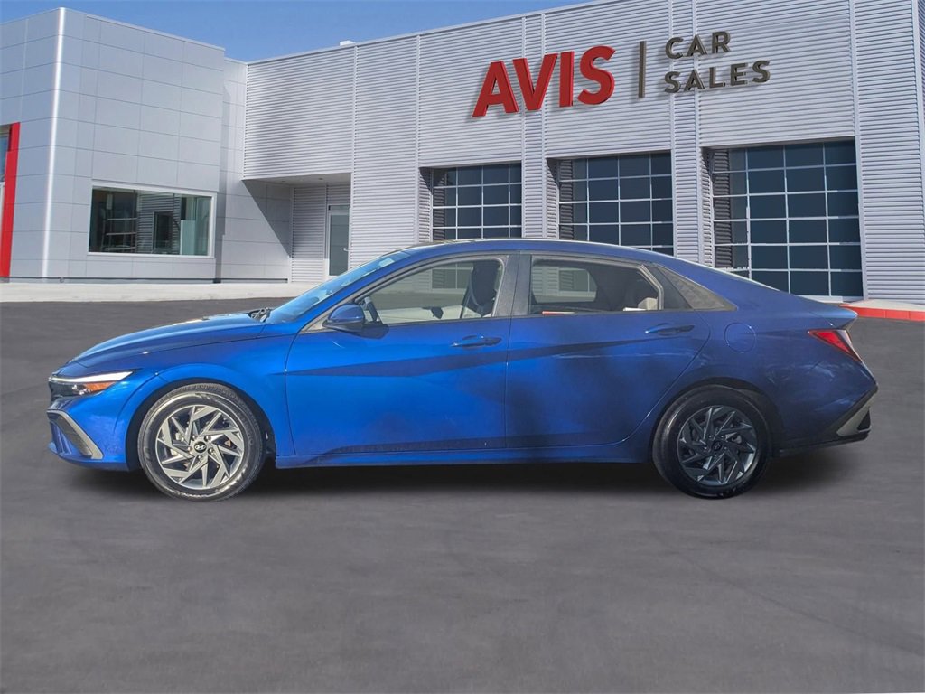 Used 2024 Hyundai Elantra SEL image 11