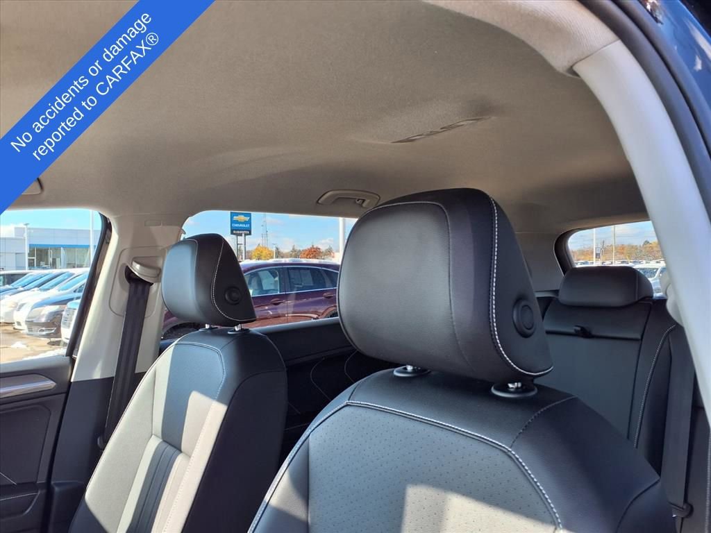 Used 2022 Volkswagen Tiguan SE image 18