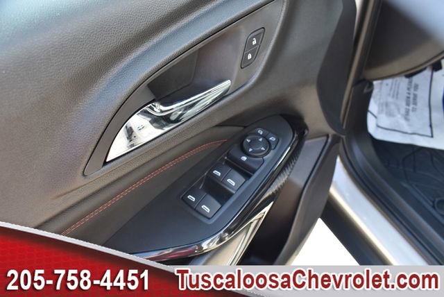 Used 2026 Chevrolet Trax RS w/ Sunroof Package image 17