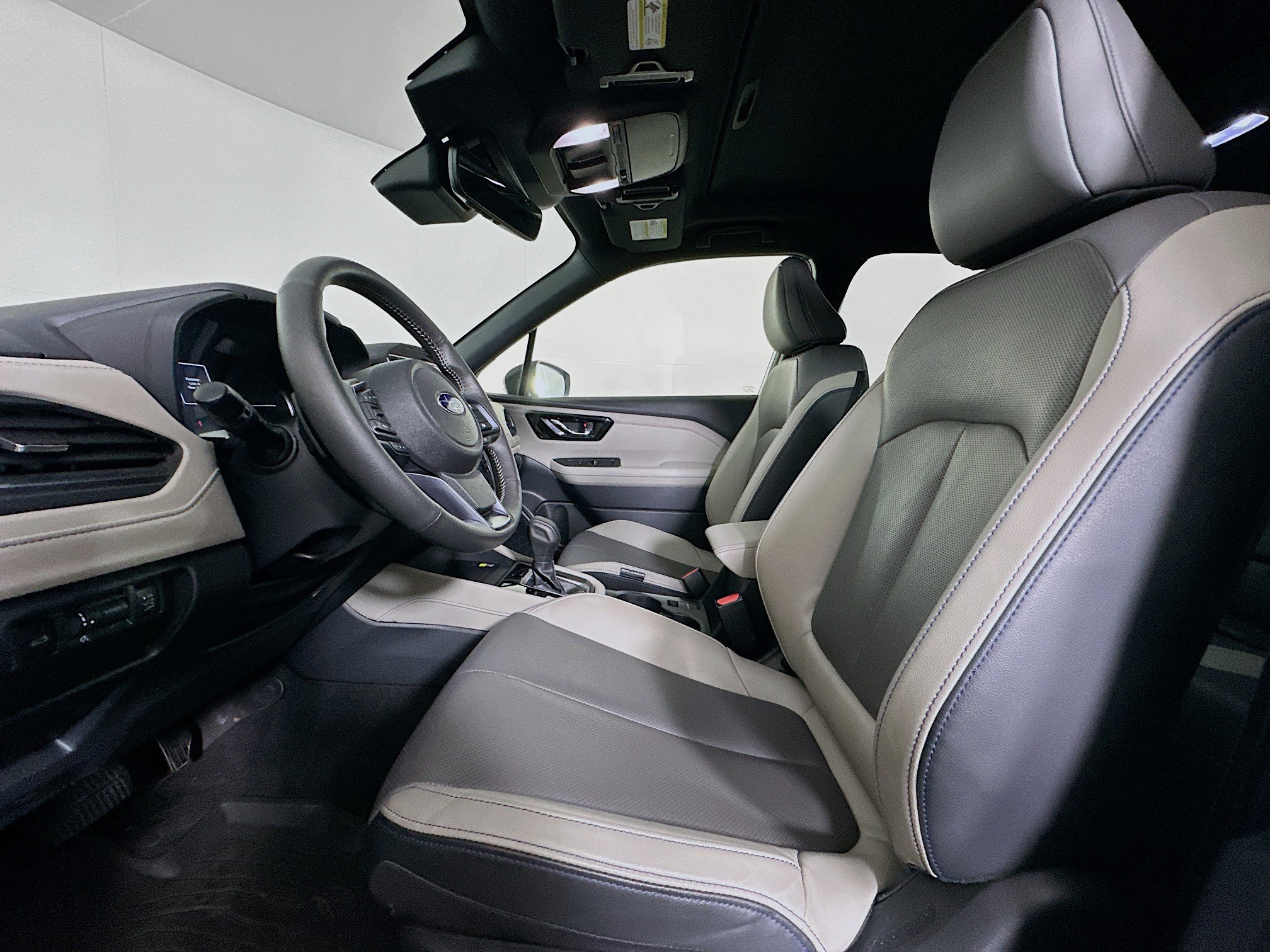 Used 2025 Subaru Forester Limited image 13