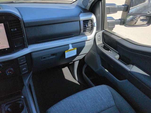 New 2027 Ford F250 XLT w/ XLT Premium Package AWD/4WD image 17