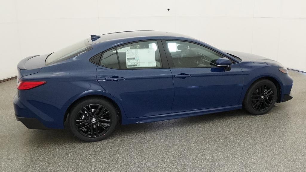 New 2026 Toyota Camry Hybrid FWD image 16