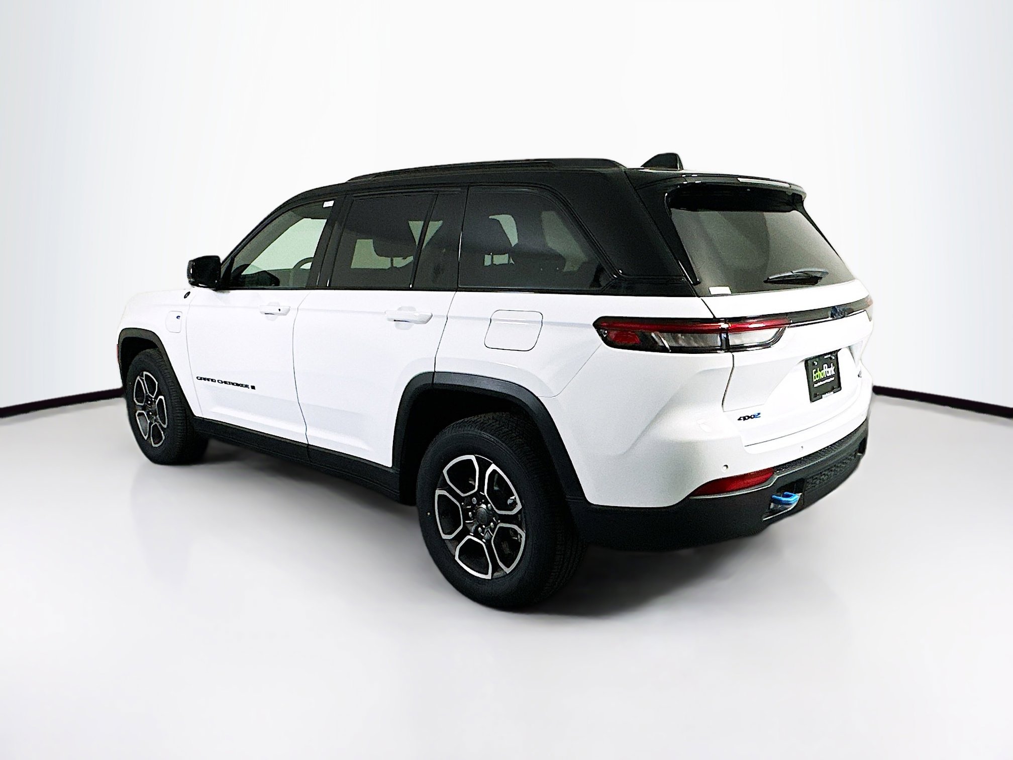 Used 2023 Jeep Grand Cherokee Trailhawk w/ Advanced Protech Group II image 5