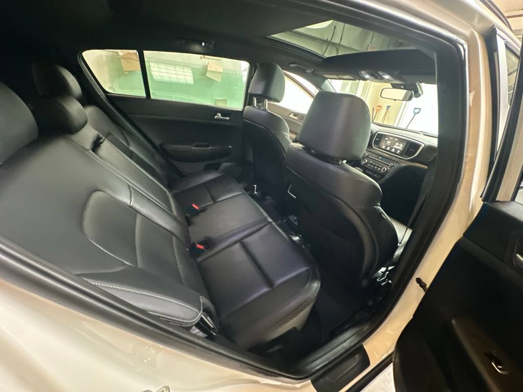 Used 2022 Kia Sportage Nightfall Edition AWD/4WD image 29