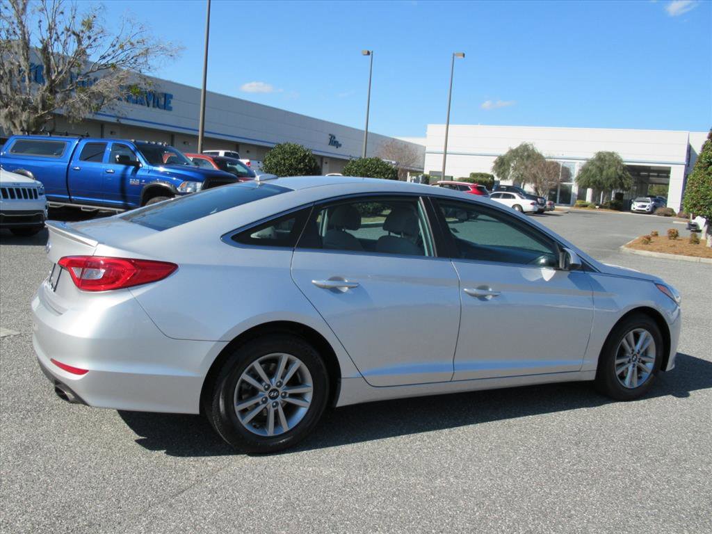 Used 2016 Hyundai Sonata SE image 6