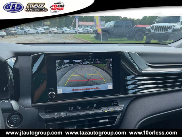 Used 2025 Toyota Camry LE FWD image 18