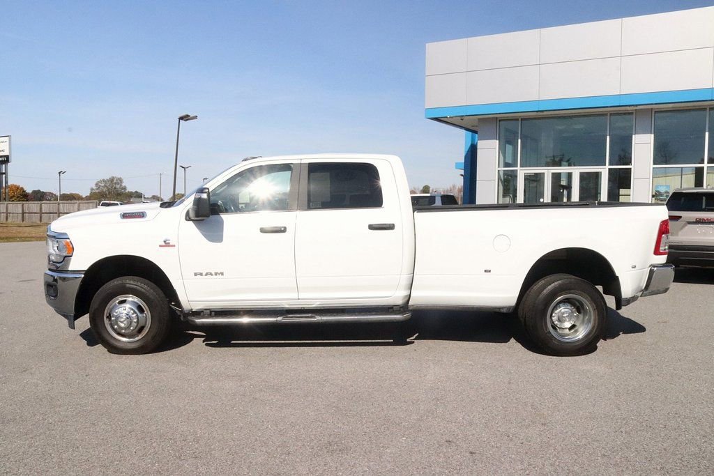 Used 2024 RAM 3500 Big Horn AWD/4WD image 4