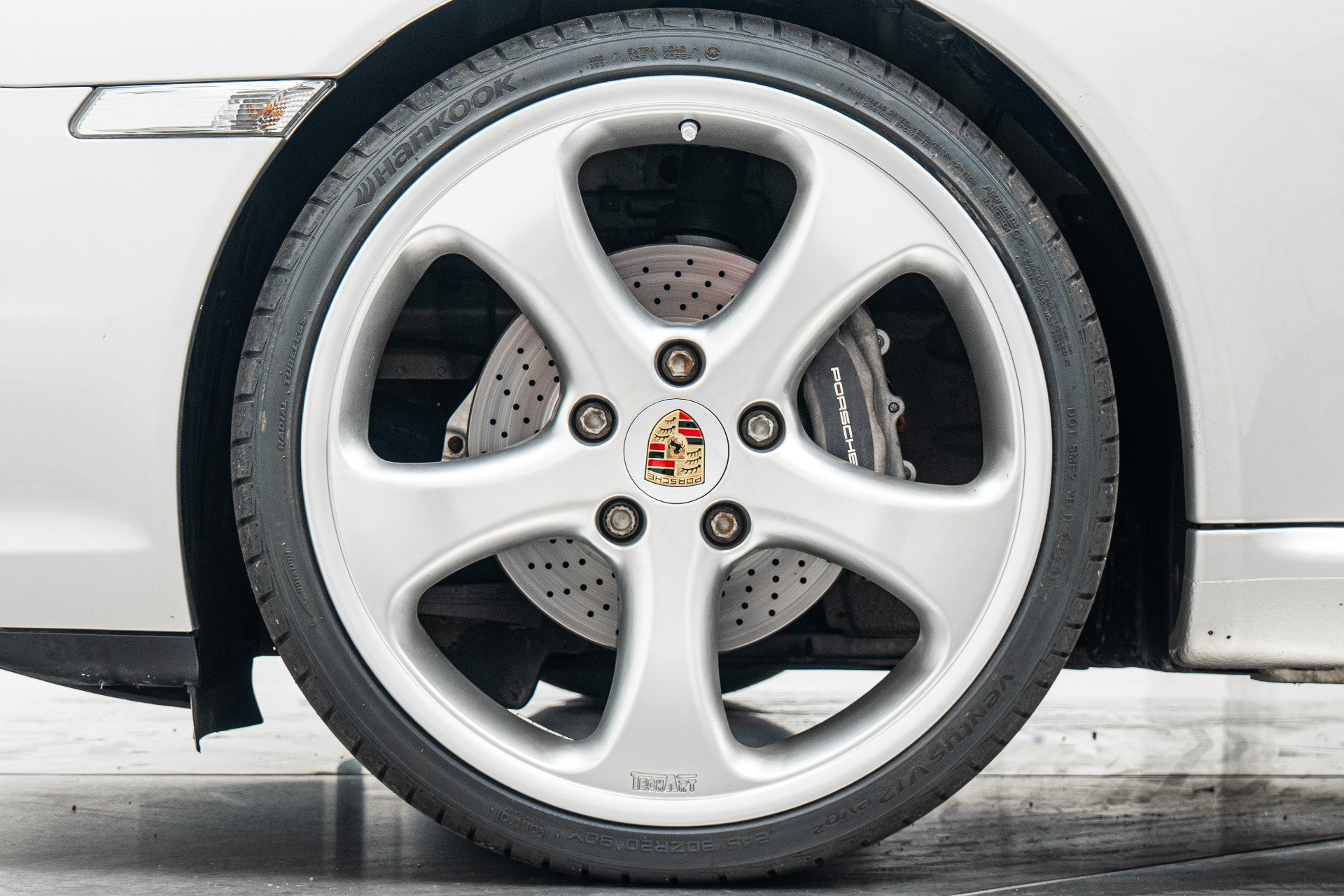 Used 2005 Porsche 911 Carrera RWD image 10