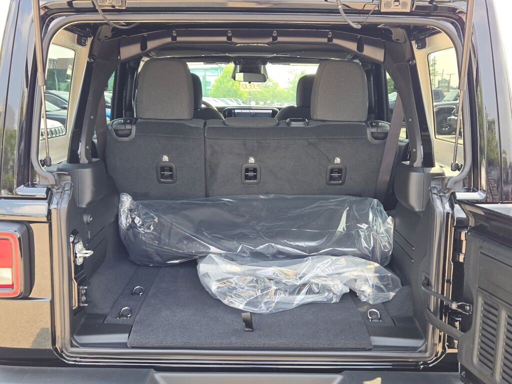 New 2025 Jeep Wrangler Sport S image 17