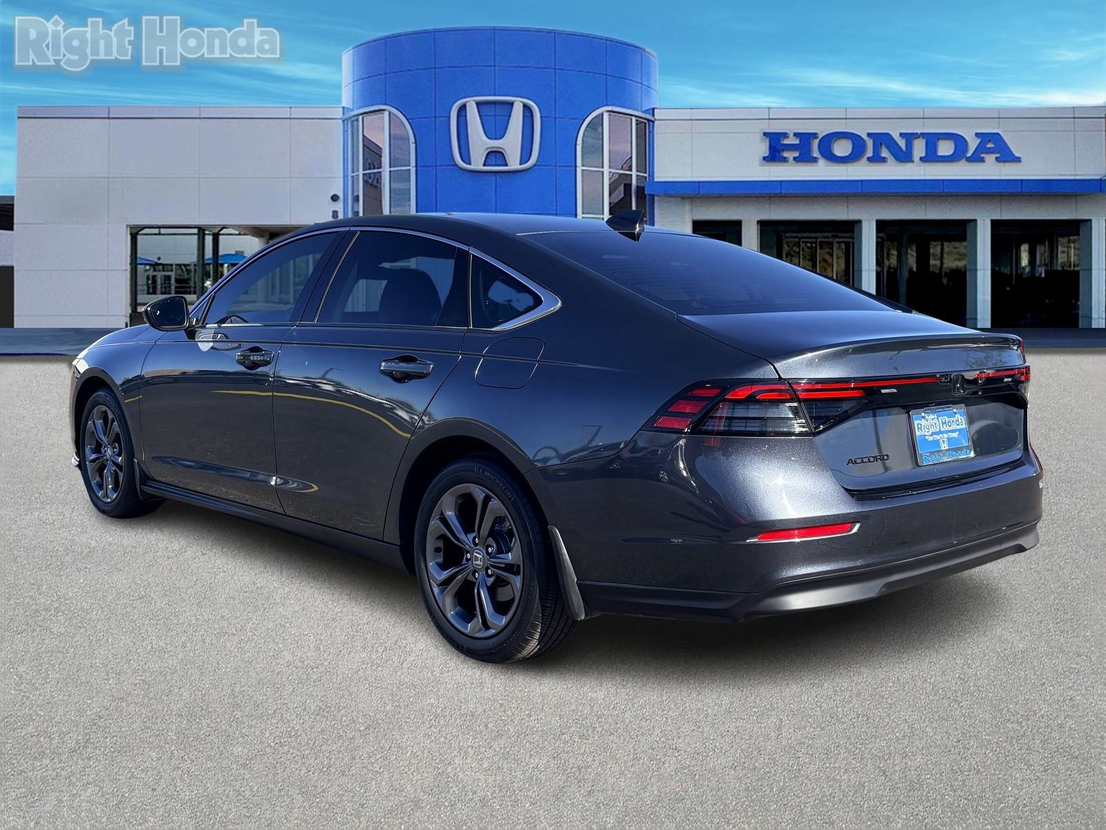 Certified 2023 Honda Accord EX image 5