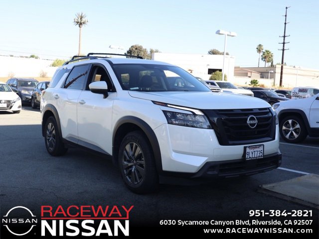 Used 2024 Nissan Pathfinder SV w/ Black Appearance Package