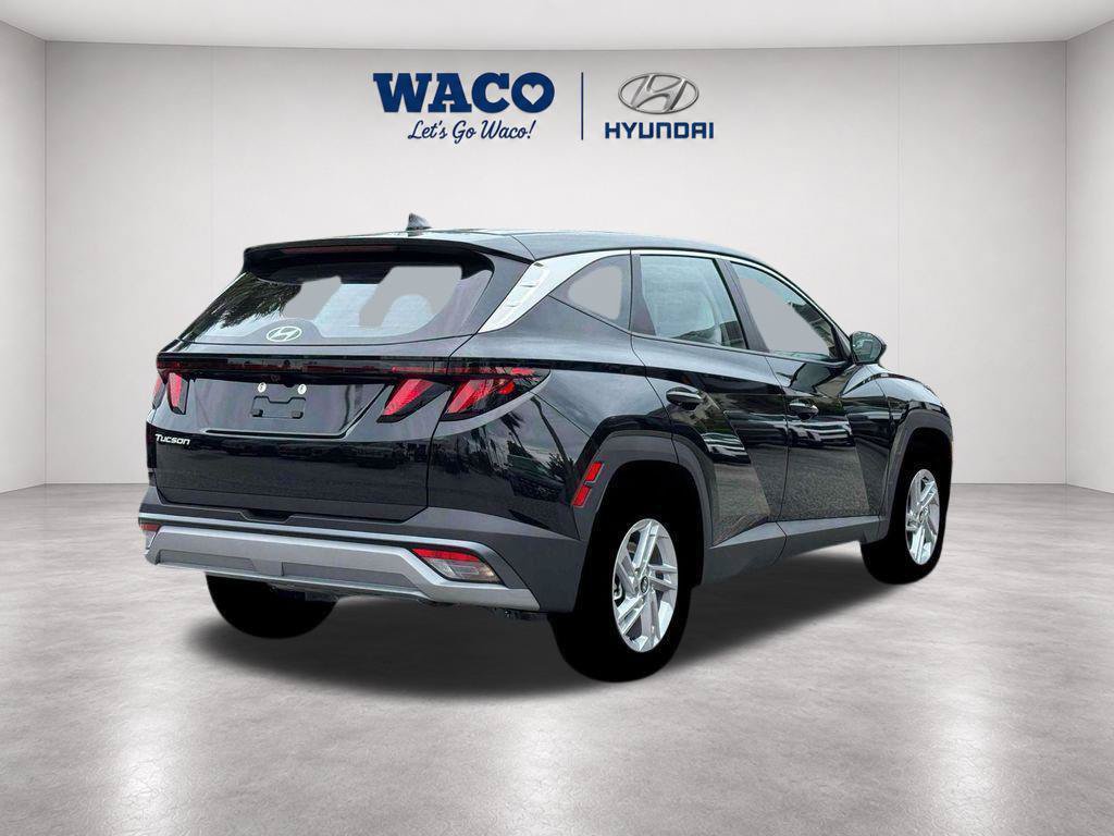 Used 2026 Hyundai Tucson SE FWD image 16