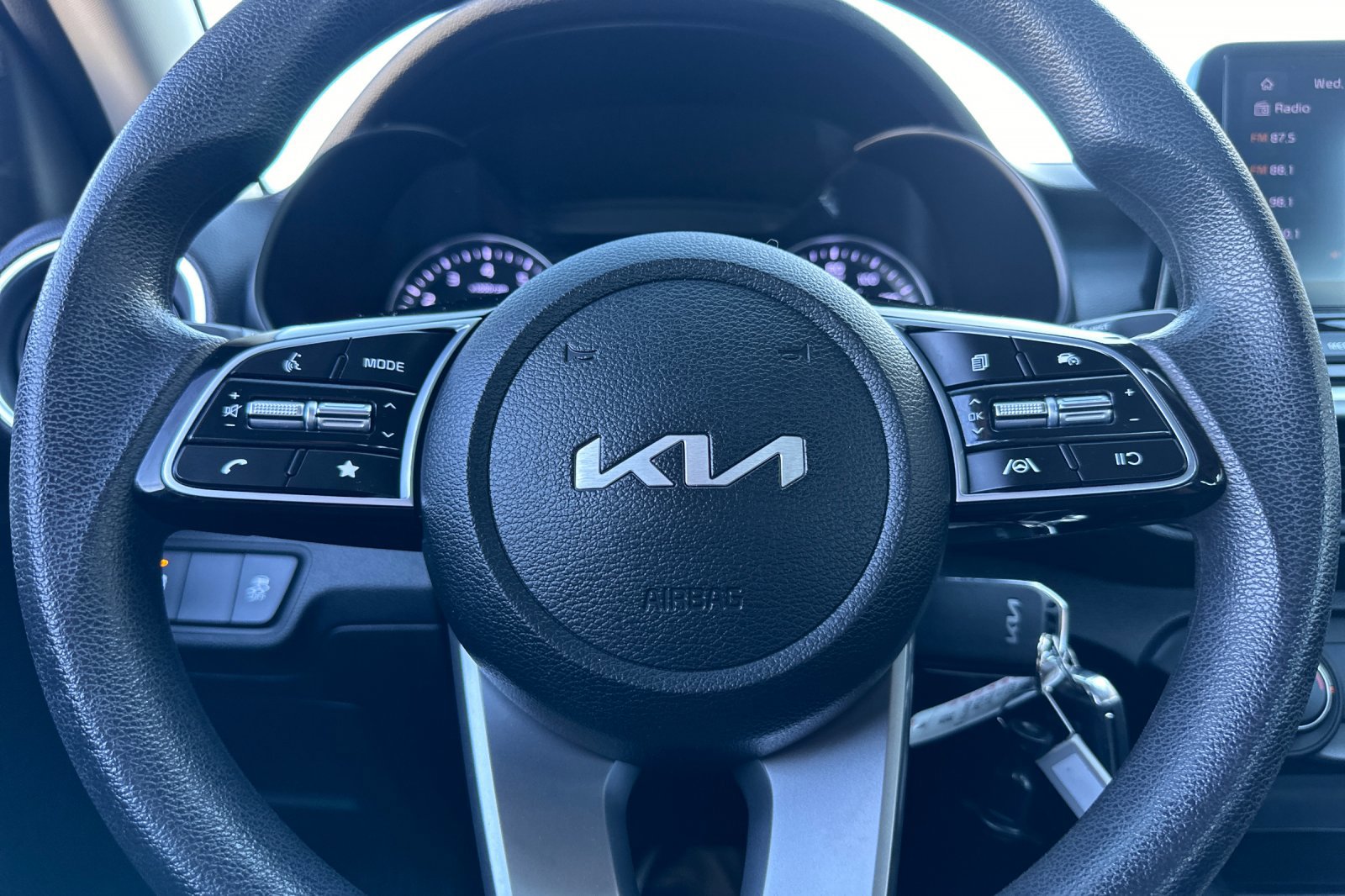 Used 2023 Kia Forte LXS w/ LXS Technology Package image 22