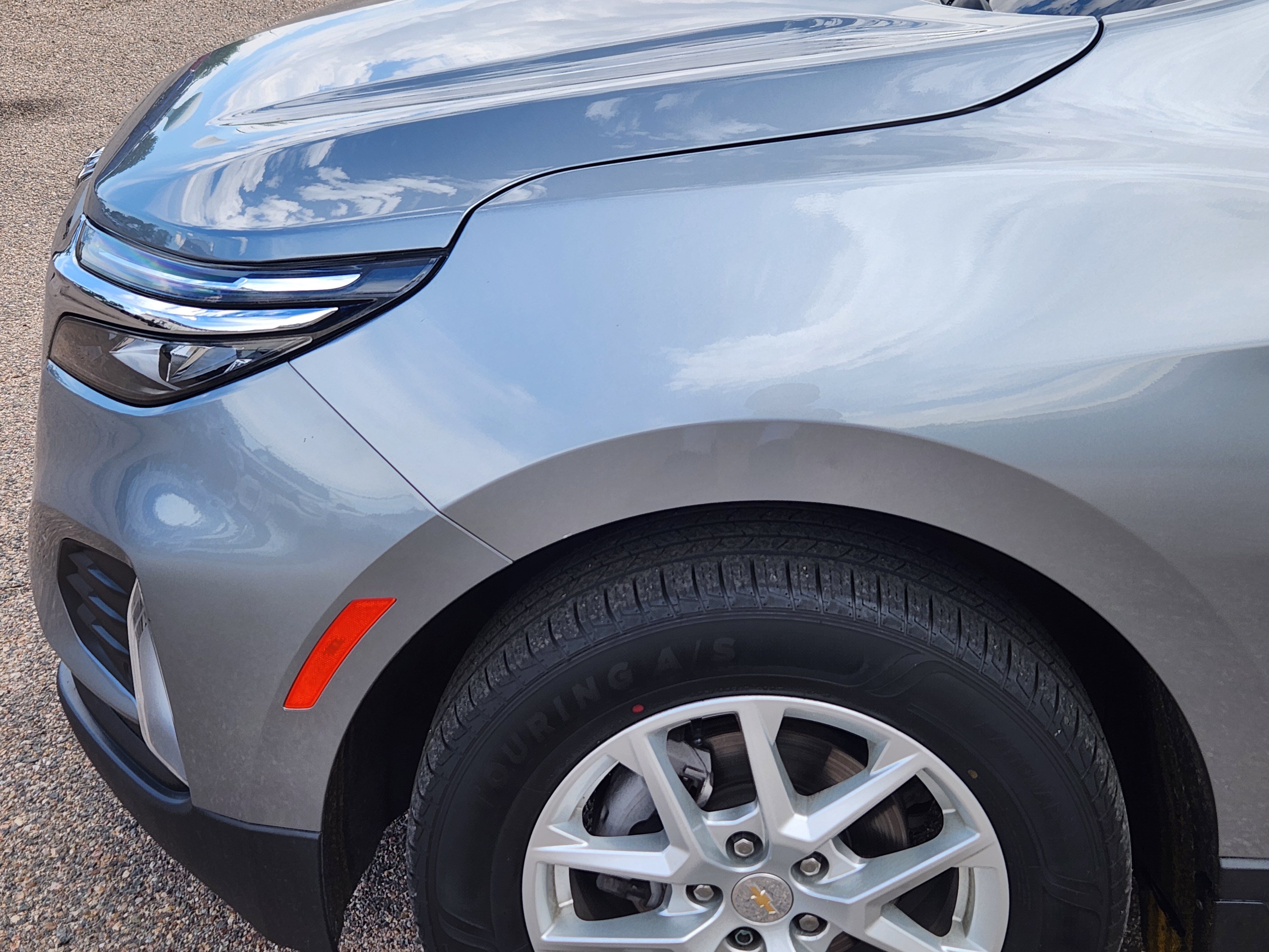 Used 2023 Chevrolet Equinox LT w/ LPO, Floor Liner Package AWD/4WD image 6