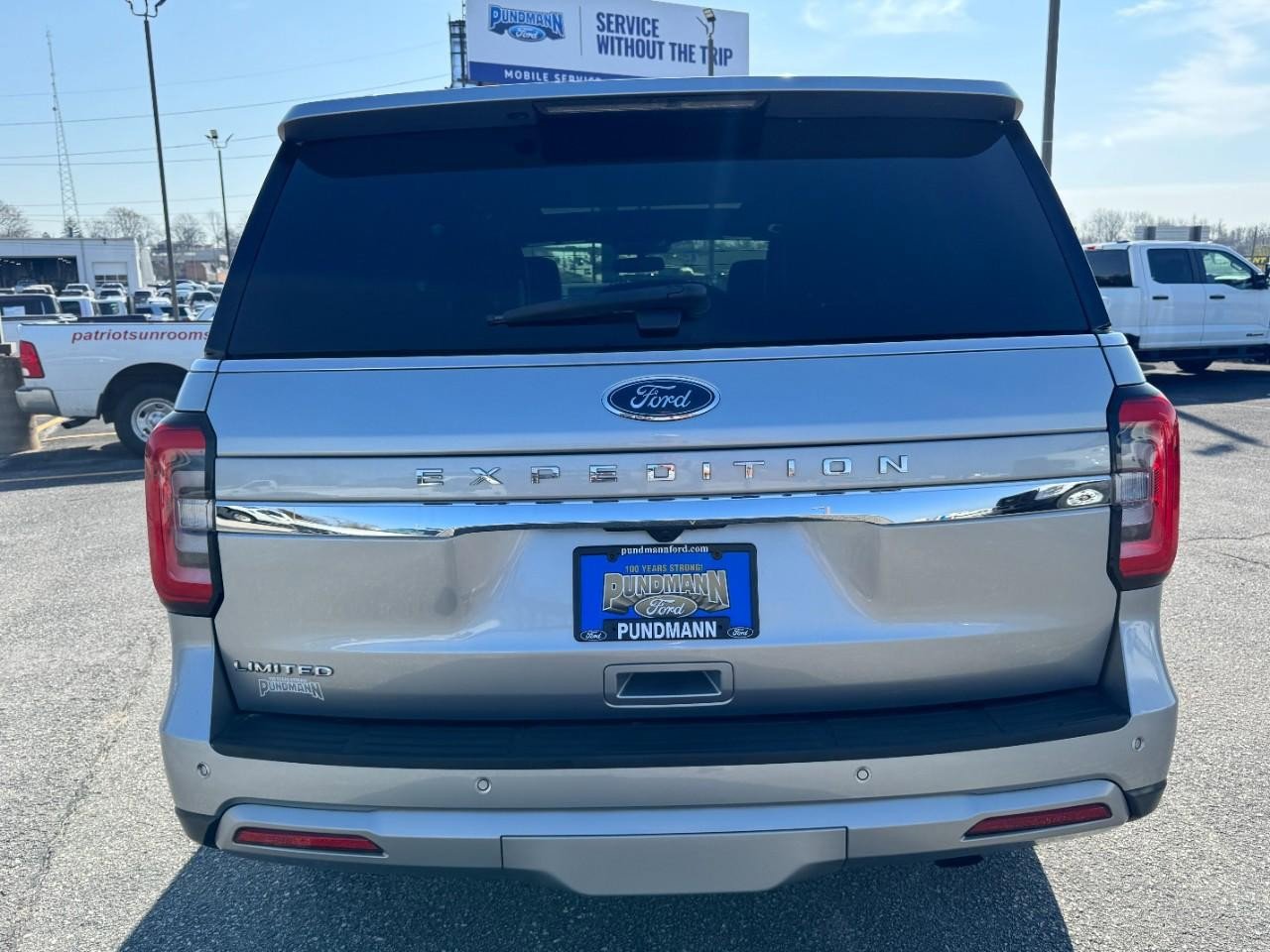 Certified 2024 Ford Expedition Limited image 4