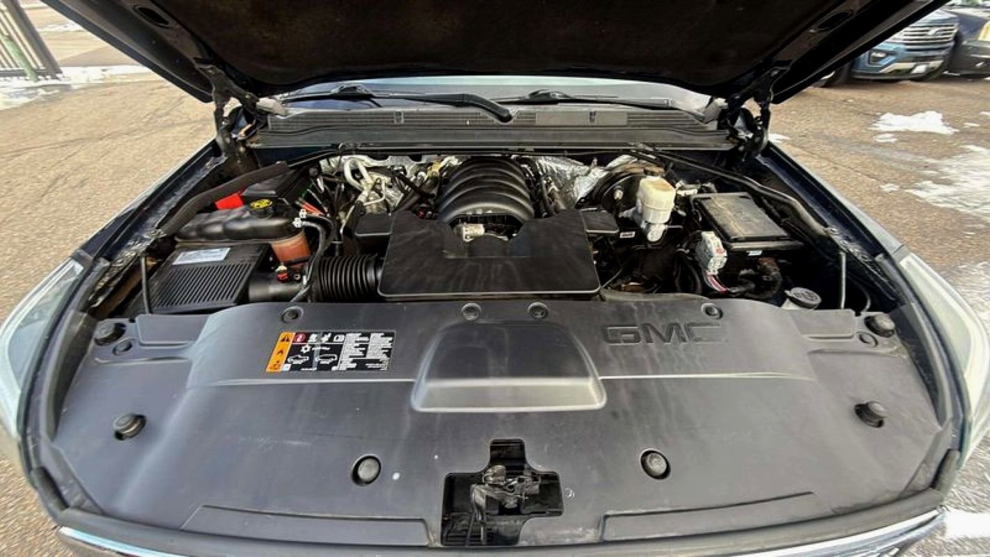 Used 2017 GMC Yukon SLT image 21