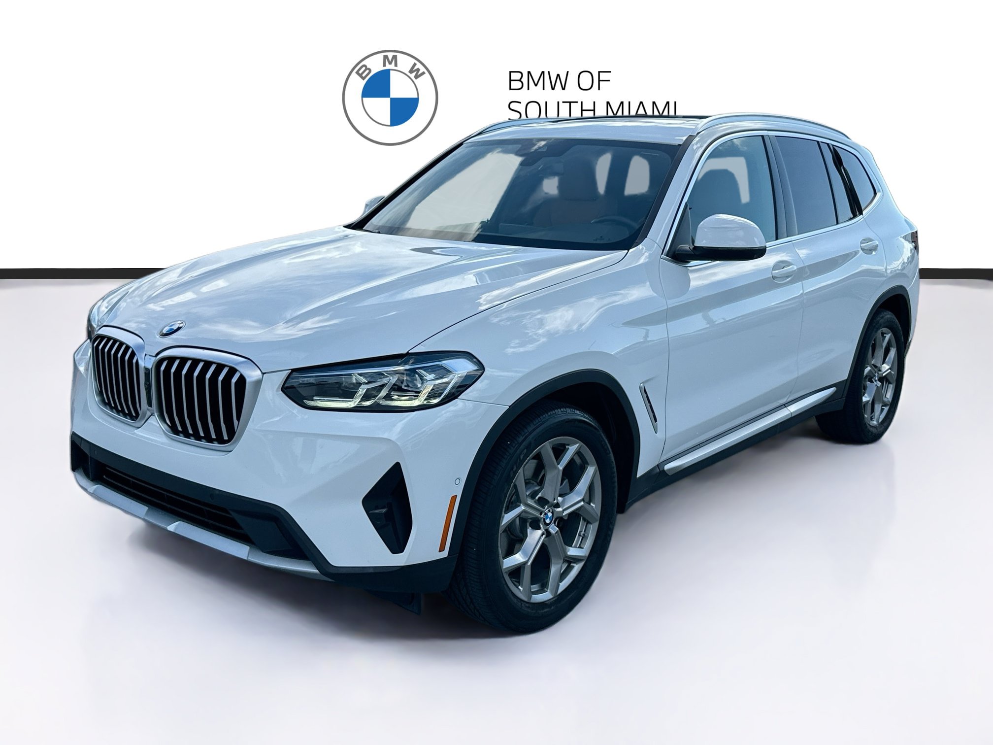 Used 2024 BMW X3 sDrive30i w/ Convenience Package RWD image 3