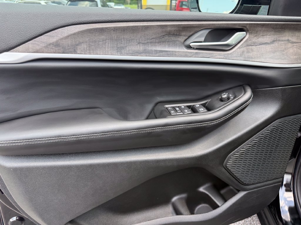 New 2026 Jeep Grand Cherokee Altitude RWD image 5